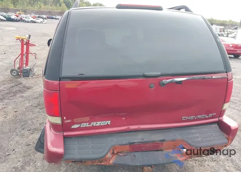 2002 Chevrolet Blazer Ls z USA, uszkodzony, nr VIN 1GNDT13W32K134109